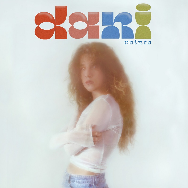 dani estrena nuevo video: "Hoguera Existencial"