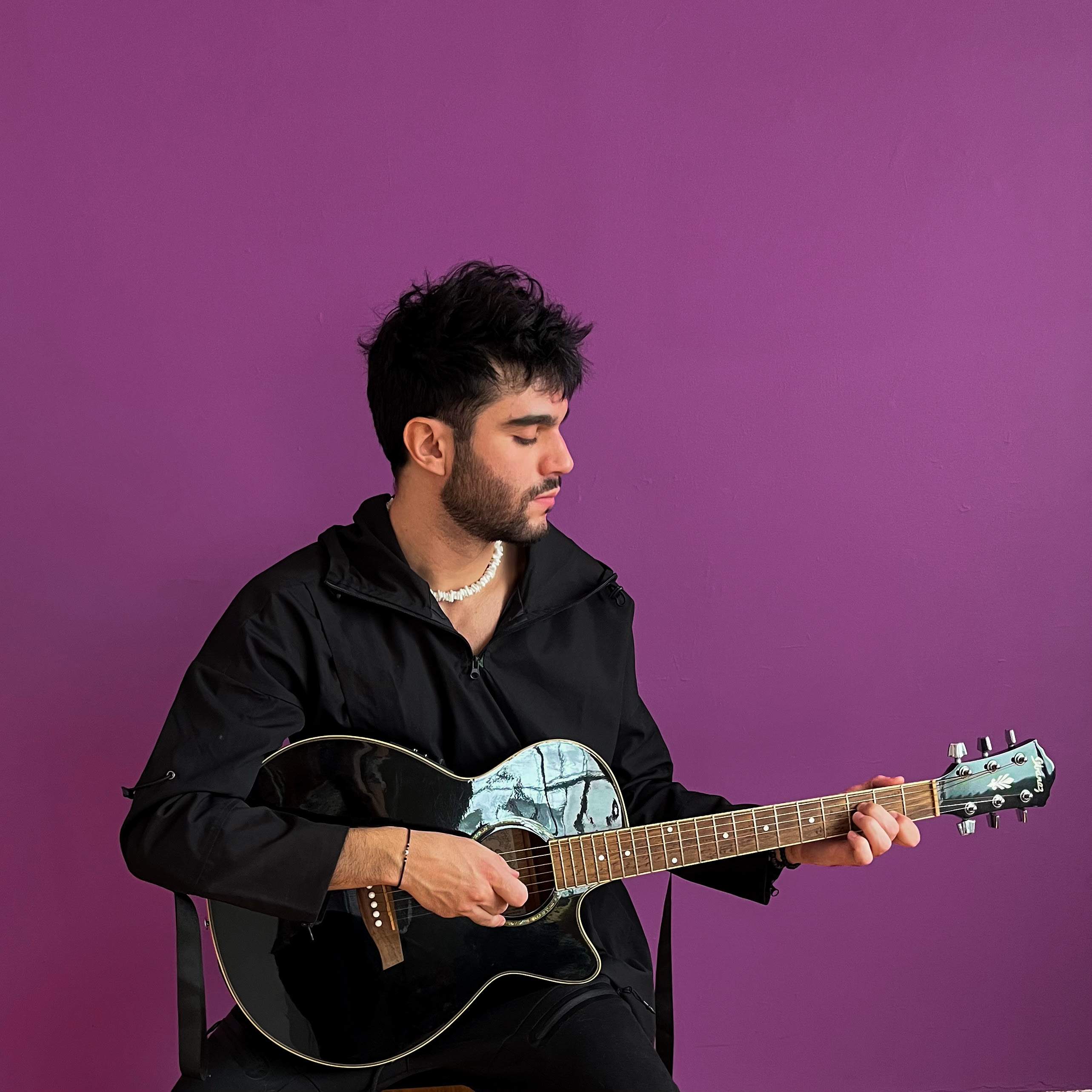 Lo personal también es colectivo: Bruno Moya lanza su álbum "Lo Mismo Que Tú"