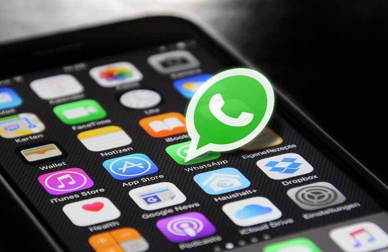 ¿Soportar la publicidad o vivir en un mundo sin WhatsApp?