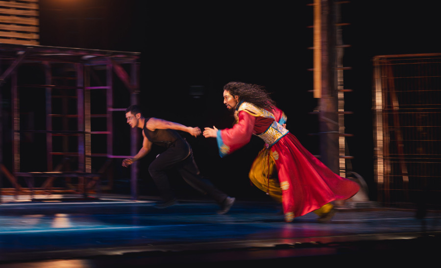 Duane Cochran revisita "El mandarín milagroso" en el Teatro Helénico