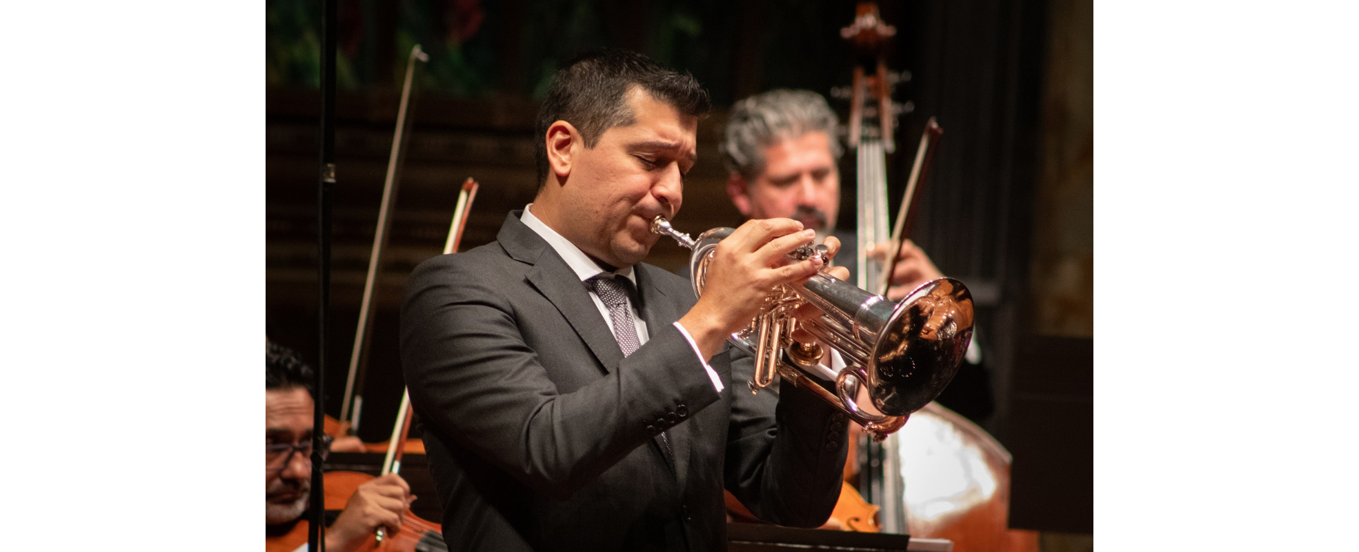 La trompeta de Pacho Flores se apodera del Palacio de Bellas Artes