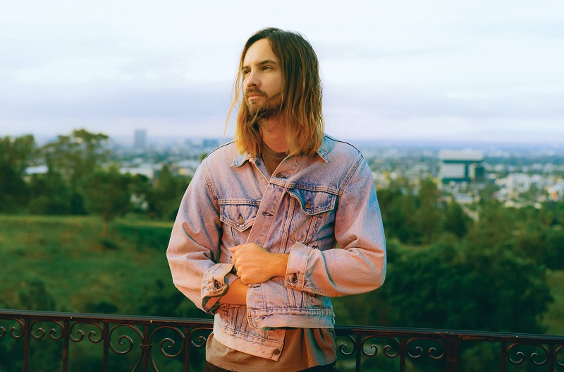 Tame Impala sorprende con un cover a Nelly Furtado 