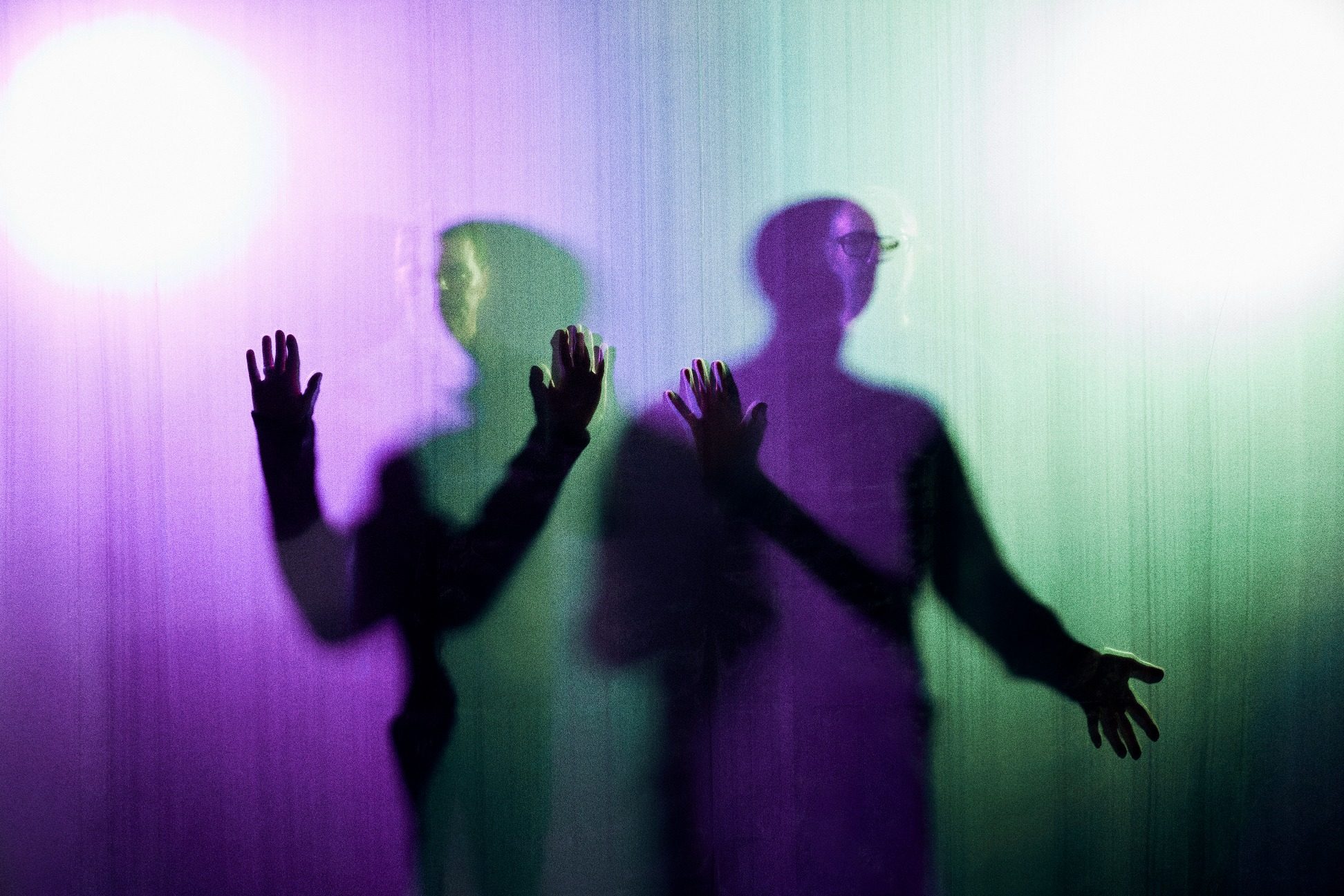 The Chemical Brothers lanzan una nueva canción junto a Beck, "Skipping Like A Stone"