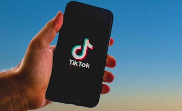 ¡TikTok nos enseña de forma divertida!
