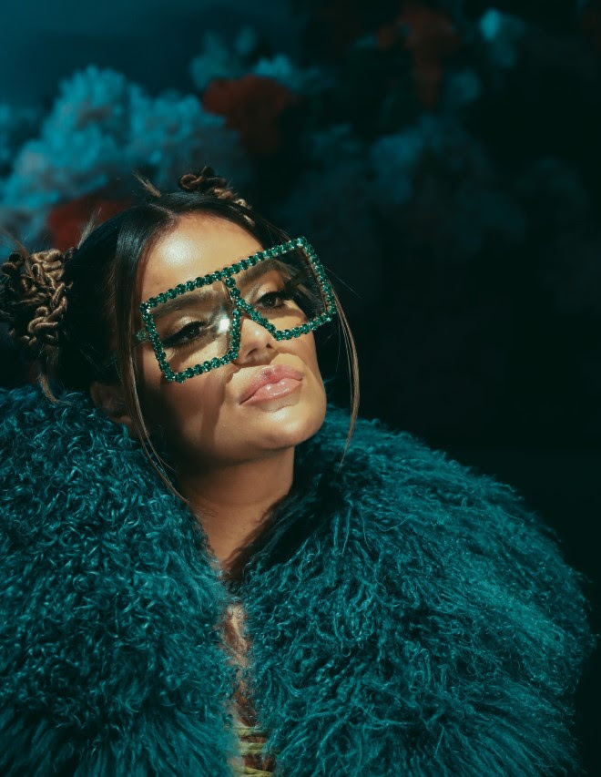 Karol G es la artista femenina latina #1 en el mundo