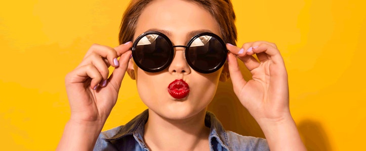 Compatibles para ambos: tendencias en gafas de sol