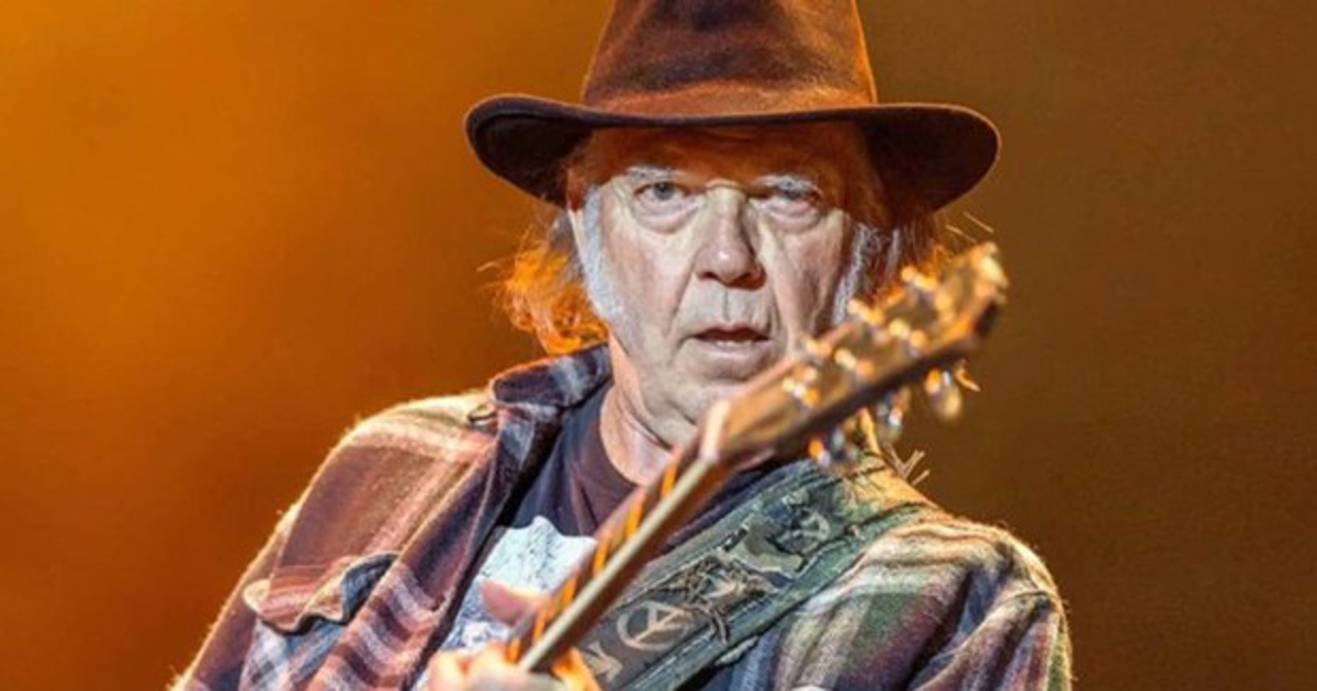 Neil Young se retira de Spotify y el debate antivacuna