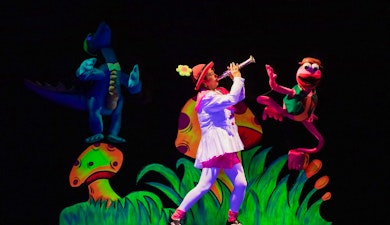 Con jazz, risas y magia, la compañía teatral La Trouppe celebra 45 años de diversión familiar