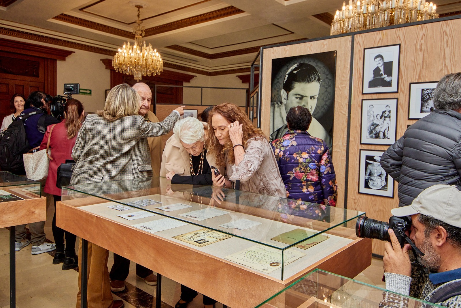 La exposición “Pero sigo siendo el rey: José Alfredo Jiménez” llega a Los Pinos