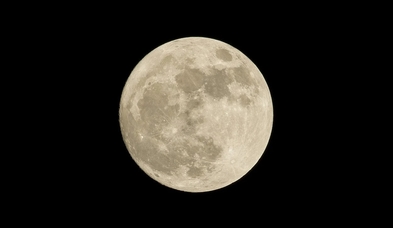 La Luna despide a octubre