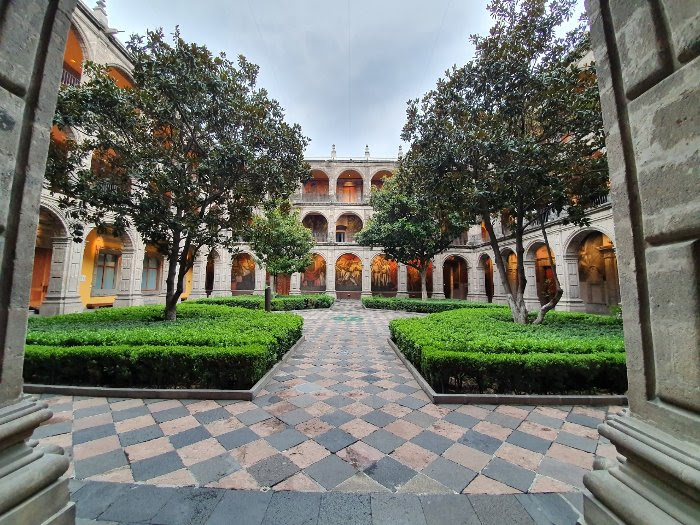 El Colegio de San Ildefonso cumple 30 Años 1992-2022