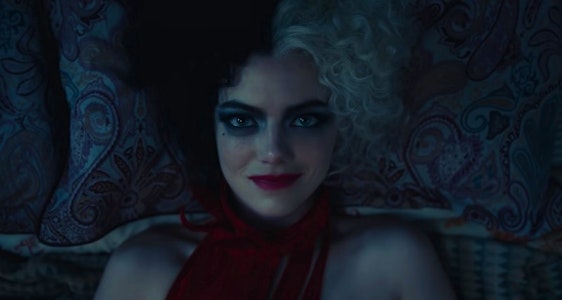 ¡Malvada y brillante! Así luce Emma Stone en el primer trailer de “Cruella”