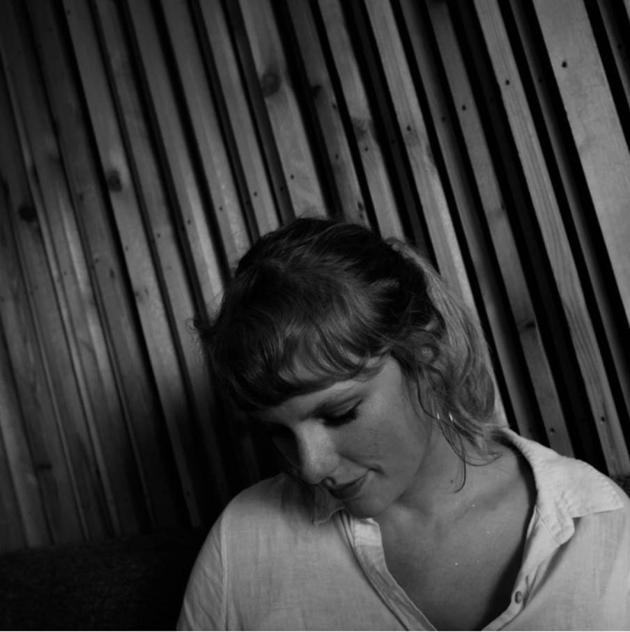 Taylor Swift nos trae "folklore: the long pond studio sessions (from the Disney+ special)"