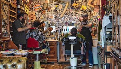 Más allá de un cambio de look, una experiencia: Barberías con bar y más