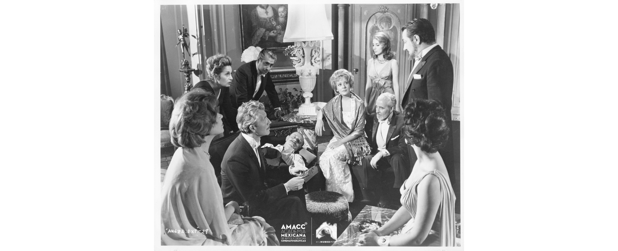 La AMACC inaugura las exposiciones “Los rostros de Buñuel” y “Su vida al cielo”