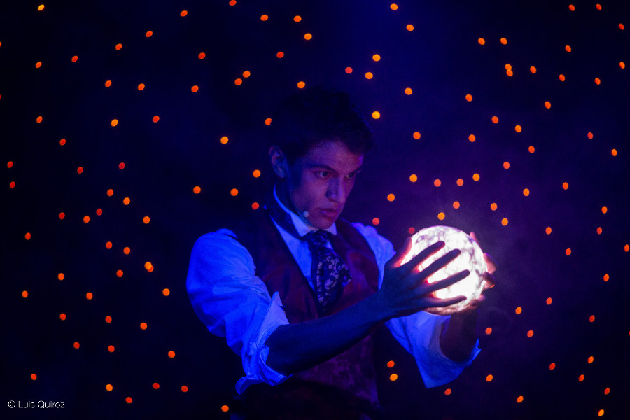 "La desilusión de la ilusión" vuelve al Helénico con magia y música en vivo