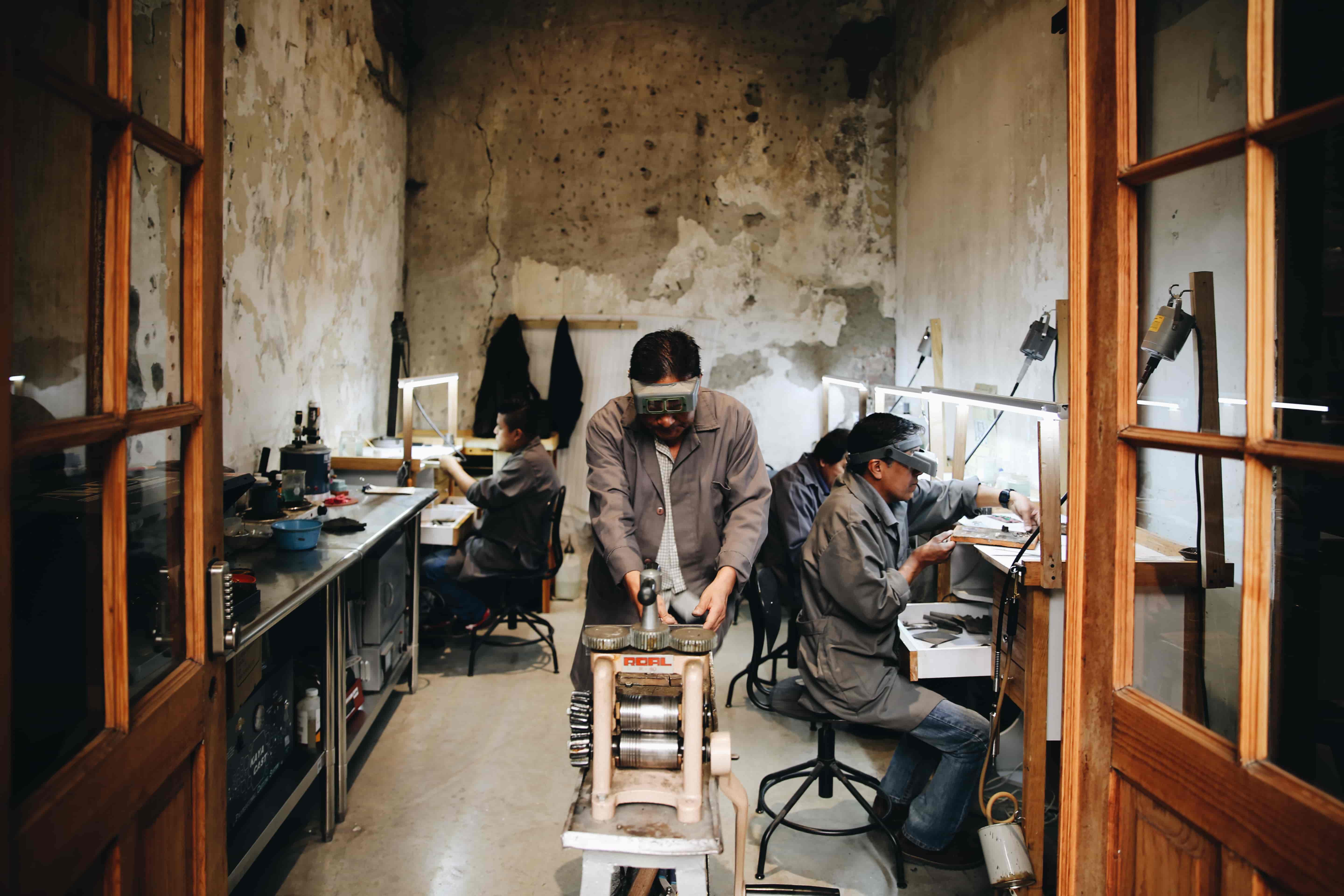 Sangre de mi Sangre presenta su colección de oro en Salón ACME #9