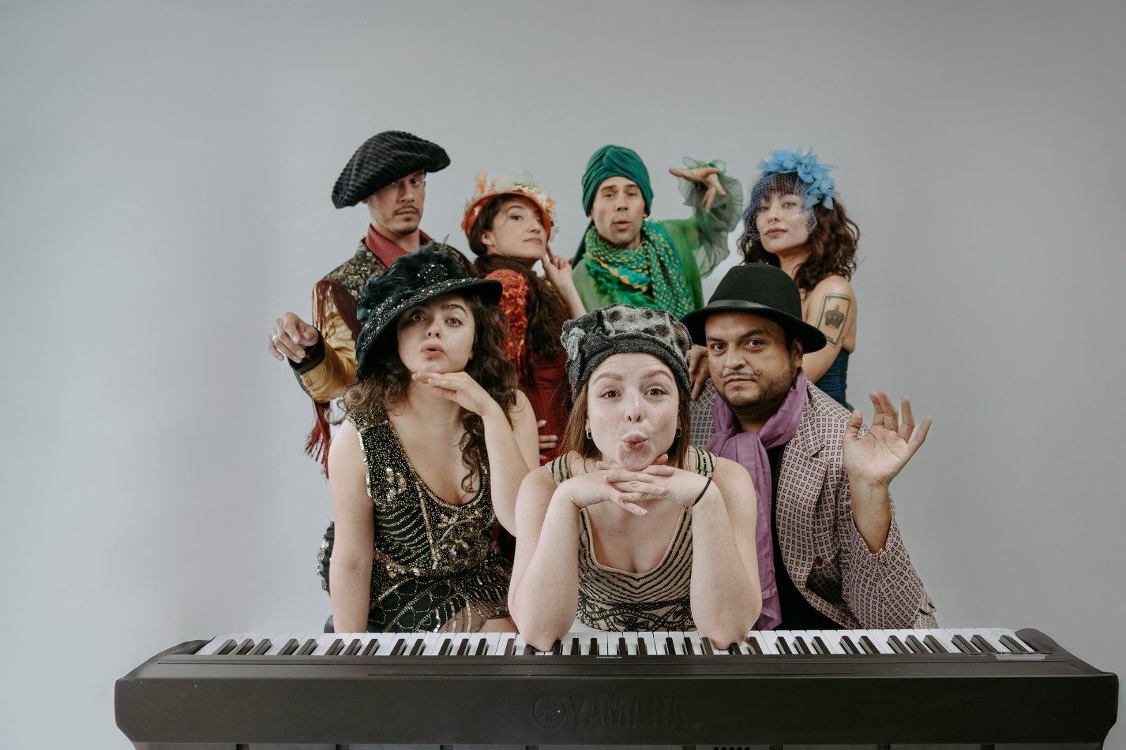 "Mayo": un viaje de exilio, imaginación y pasión por la lectura llega al Foro La Gruta