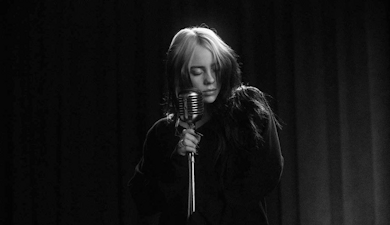 Billie Eilish estrena el video de "No Time To Die"