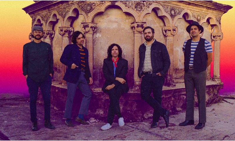 Enjambre presenta “El Derrumbe”