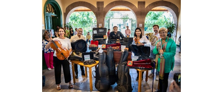 Alondra de la Parra y Tito Quiroz impulsan la educación musical y el desarrollo social