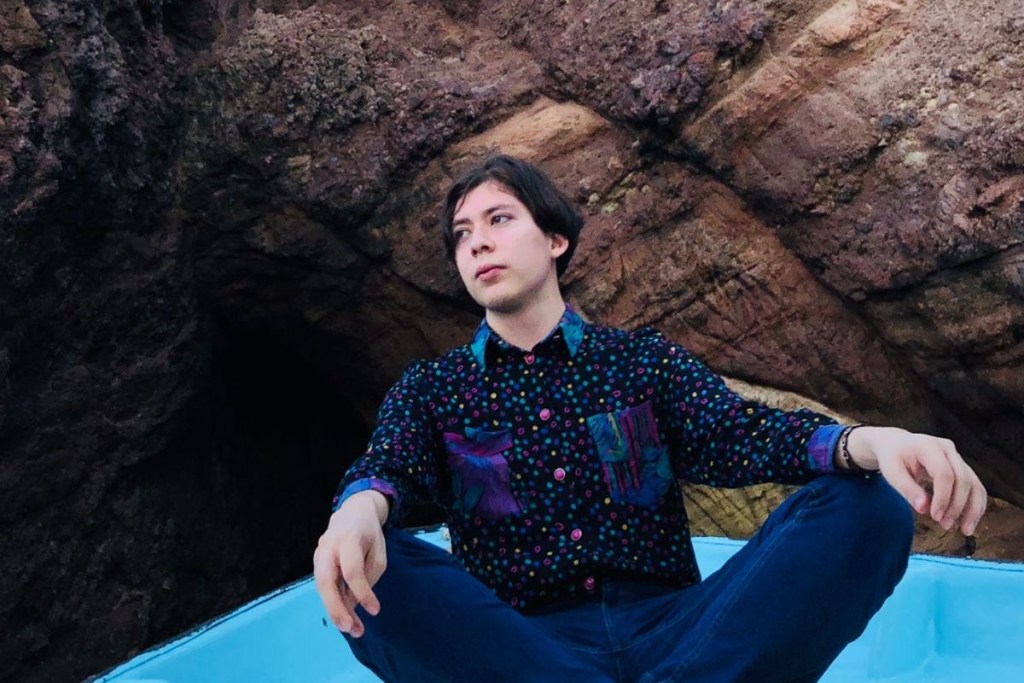 Daniel Quién lanza “Poetas en las cuevas”