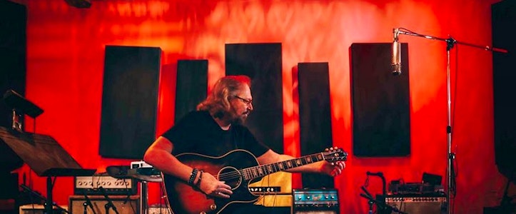 Barry Gibb estrena su nuevo álbum