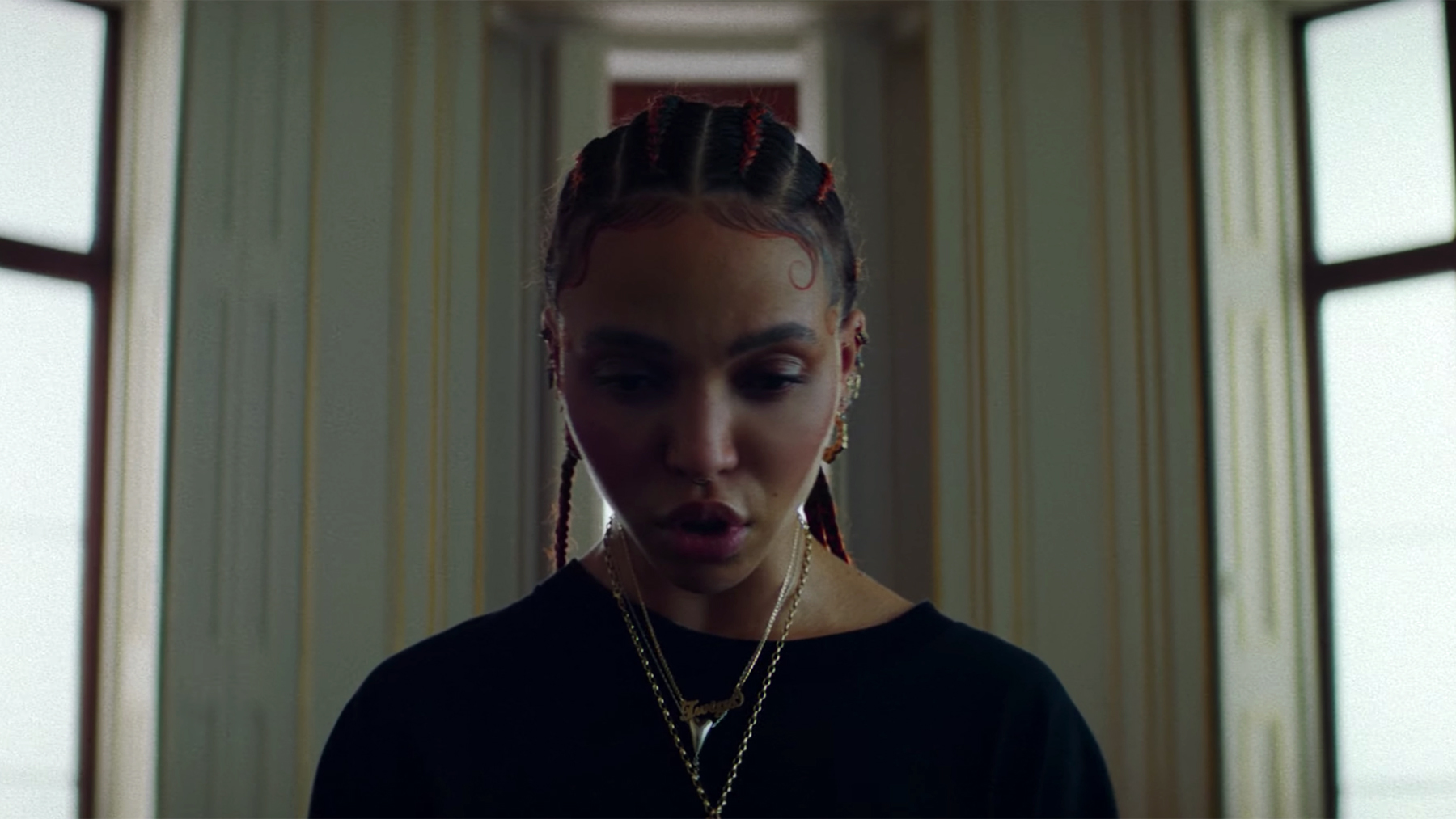 FKA Twigs lanza “Don't Judge Me”