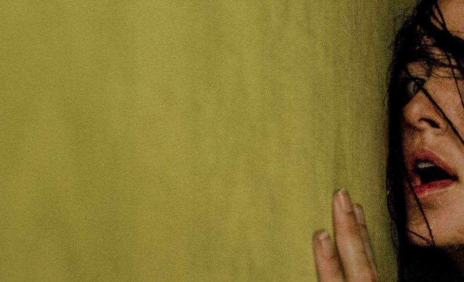 El fenómeno viral de The Backrooms llega al cine con "Backrooms: Sin salida", de Kane Parsons