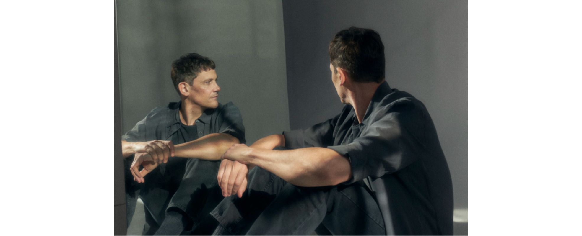 Juan Campodónico, integrante de Bajofondo, lanza "Todo Esto Tampoco Soy Yo", su primer álbum bajo su propio nombre