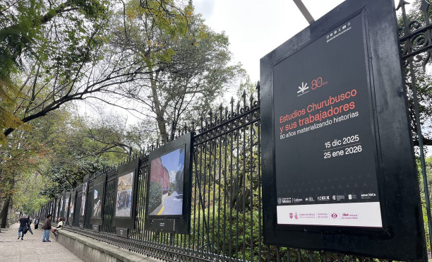 Se inauguró la exposición “Estudios Churubusco y sus trabajadores. 80 años materializando historias” en las rejas del Bosque de Chapultepec
