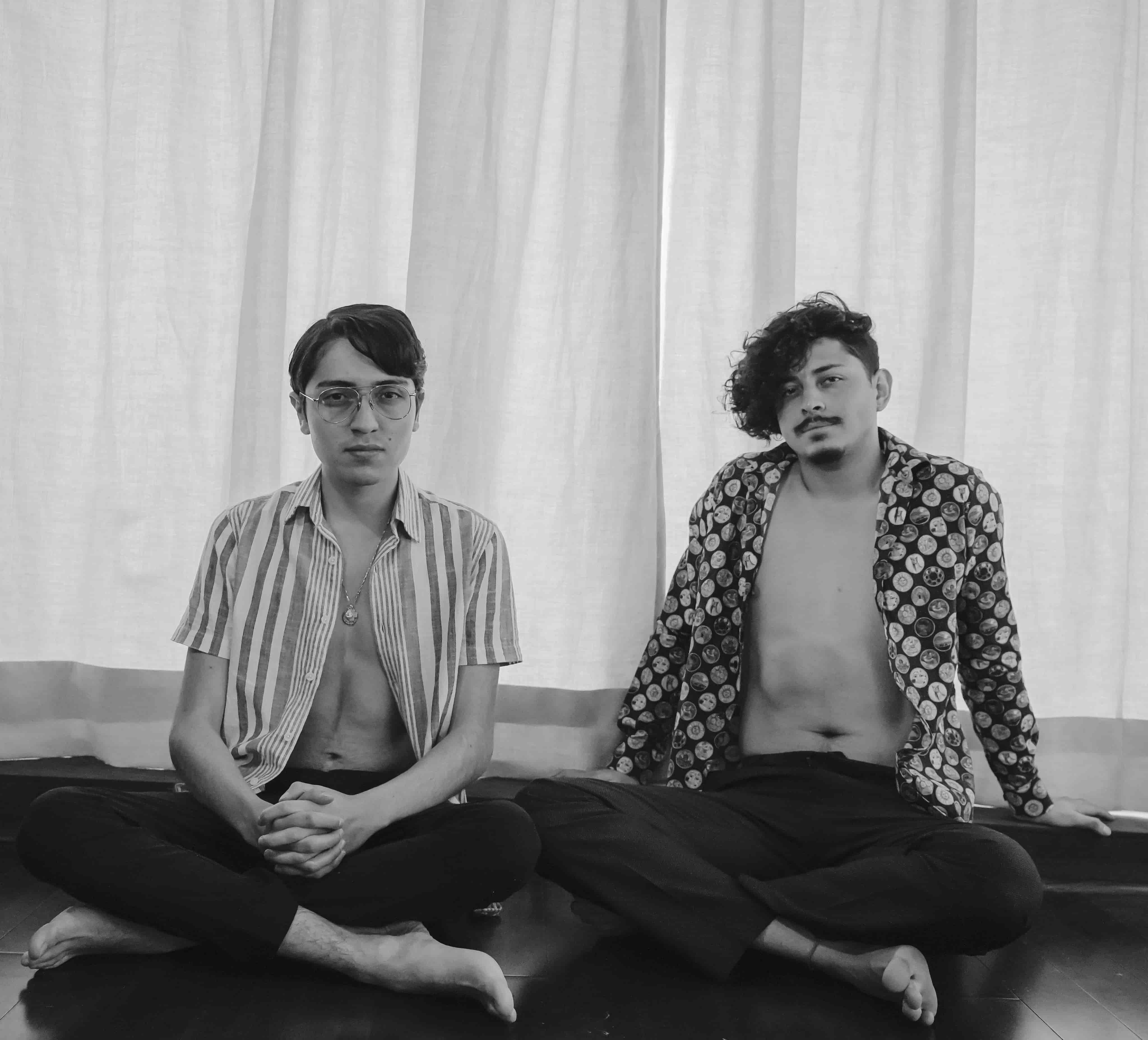 La música de Dawn Avenue es “Más Allá De Lo Que Ves”