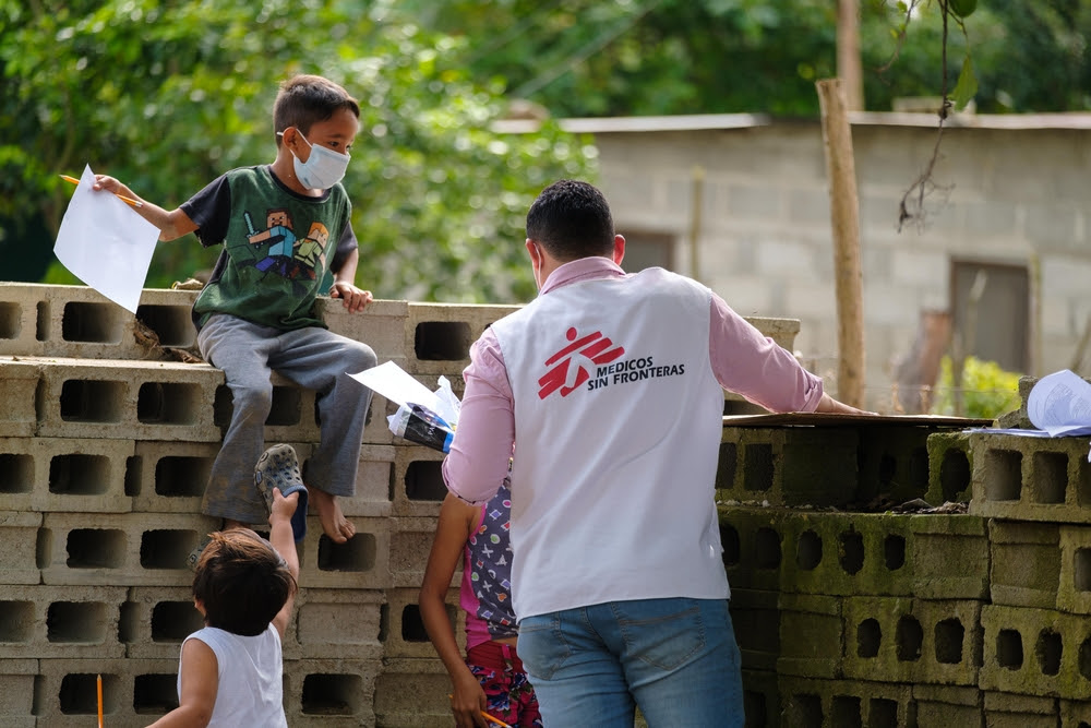 🚨S.O.S. 🚨, el nuevo juego de mesa que invita a salvar vidas en 72 horas