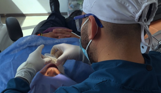 MAUS CARE CENTER - 50% de descuento en limpieza Dental