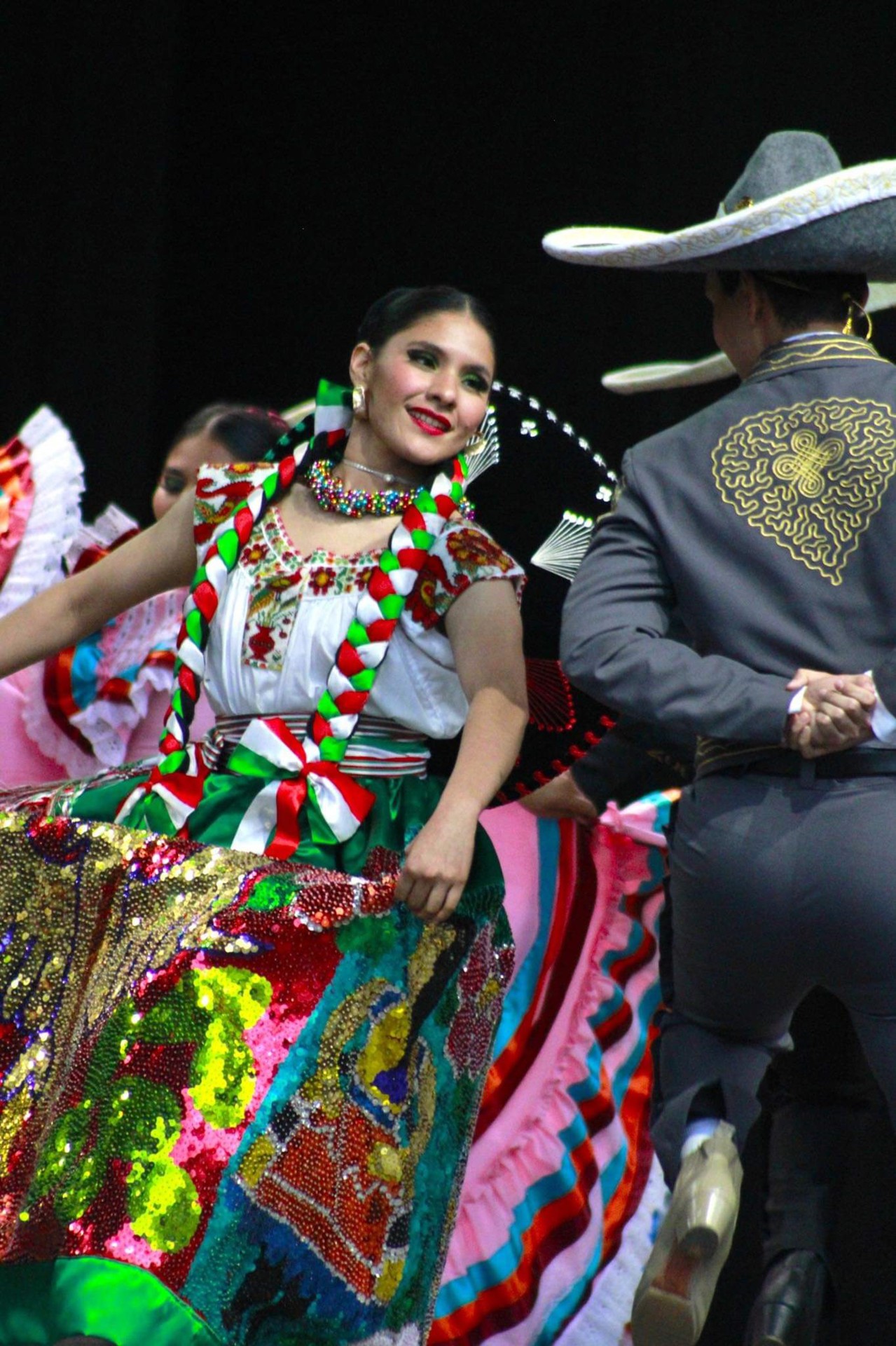 Celebra las fiestas patrias con la diversidad cultural y artística de México